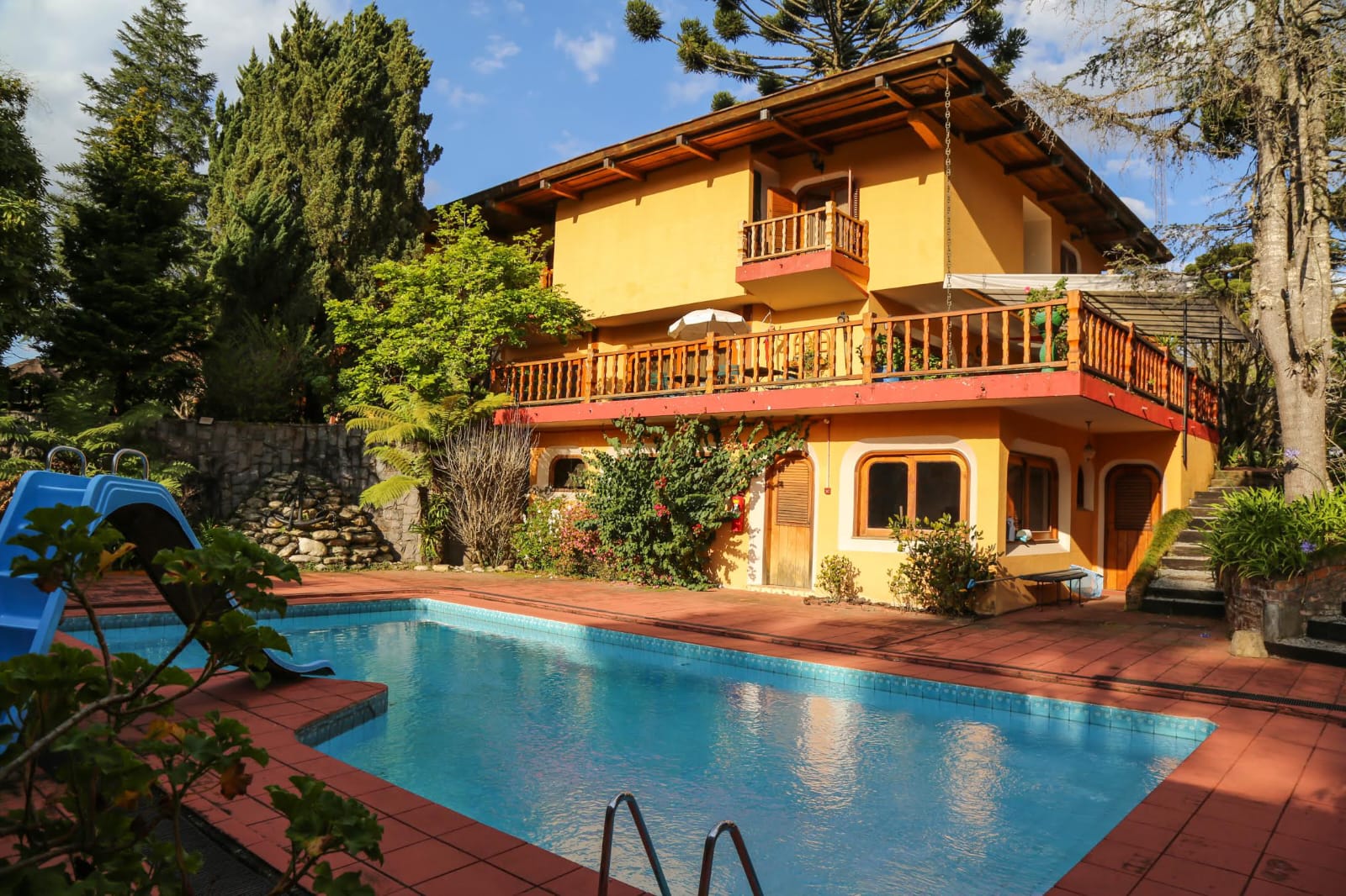 Piscina e Pátio